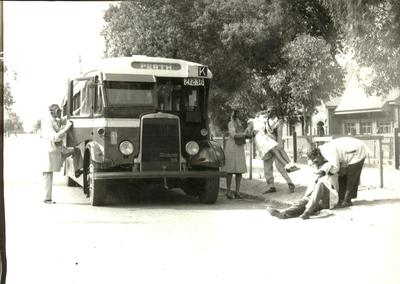 Metro 36 leyland lion lt5a gearless nicholson rd subiaco 21 4 40 mock air raid exercise