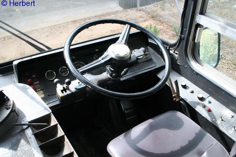Mtt 988 leyland panther psur1 1r cab whiteman pk 10 7 07